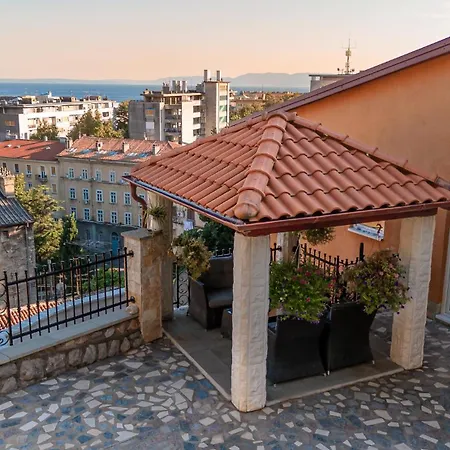 Old Town Kalvarija Daire Rijeka